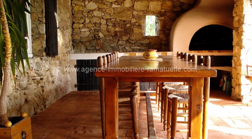 15 - La Bastide auvent