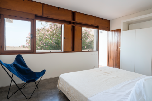 11 - Chambre 2 du bas