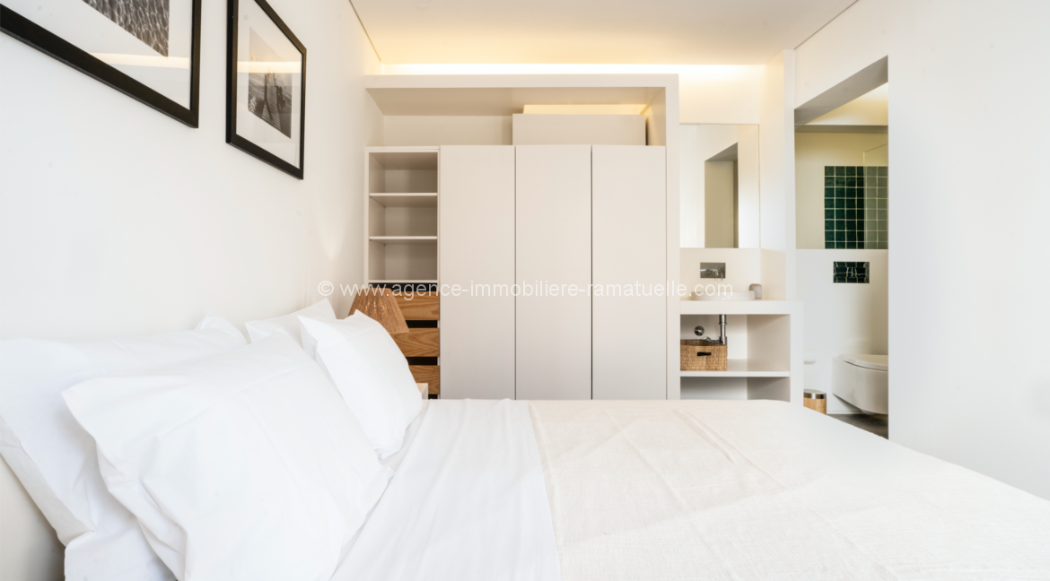 9 - Chambre 1 du bas