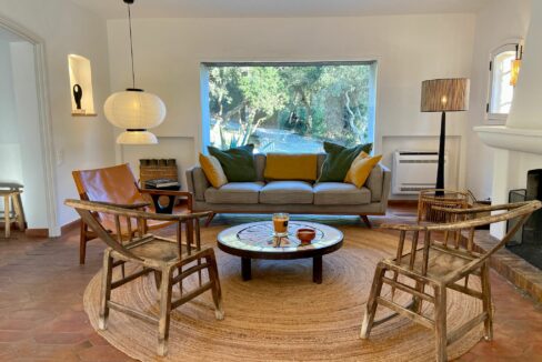 67595448-b34b-4ce7-b7e6-0a196f92c38f