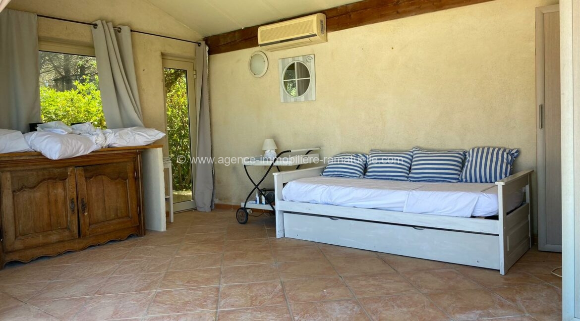 c424a5d2-0aab-4621-b7b4-0177d971e4ea