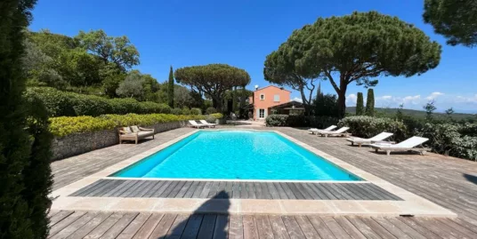 Bastide de charme dans les vignes de Ramatuelle.