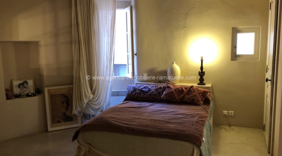 54987b9e-baf7-4d02-8639-afd73c6c998c