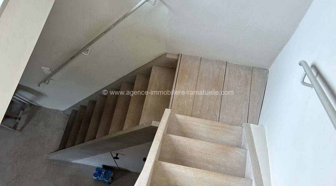 9b38eb84-b25f-4dbd-ba4f-3cbbb7c89862