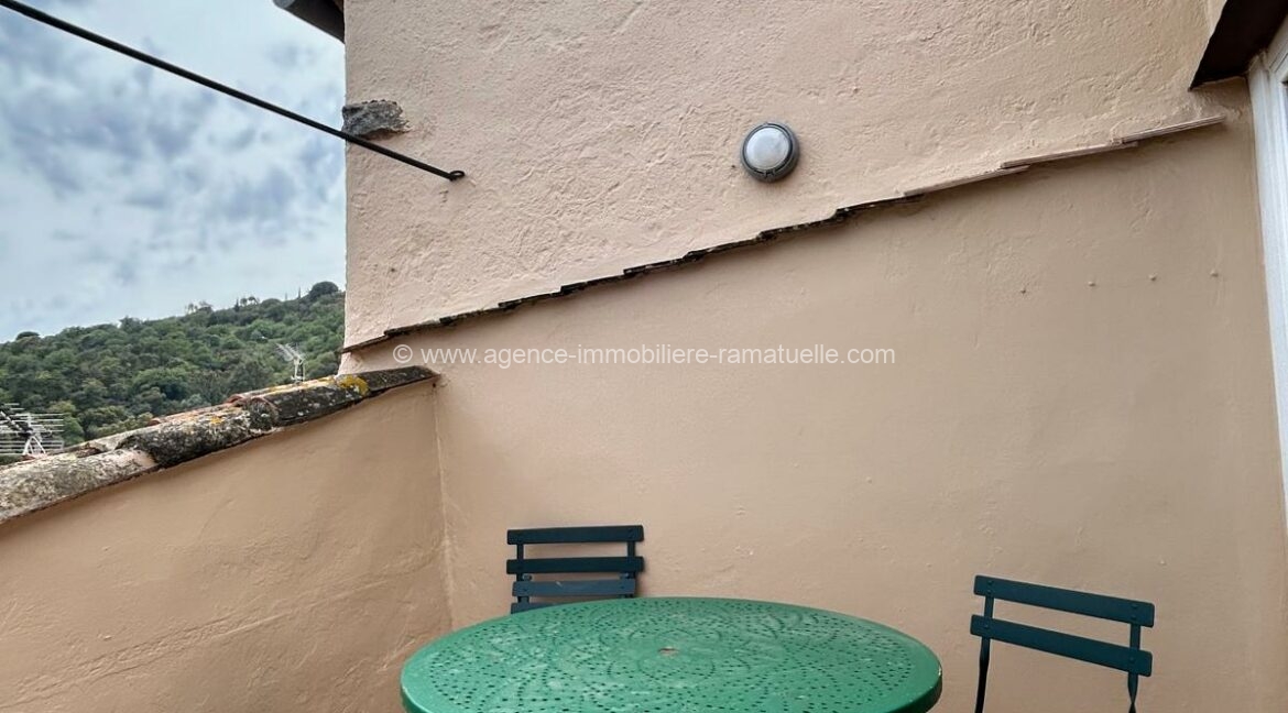 e50b57e8-e2cd-4a5a-bafe-251ef8facee3