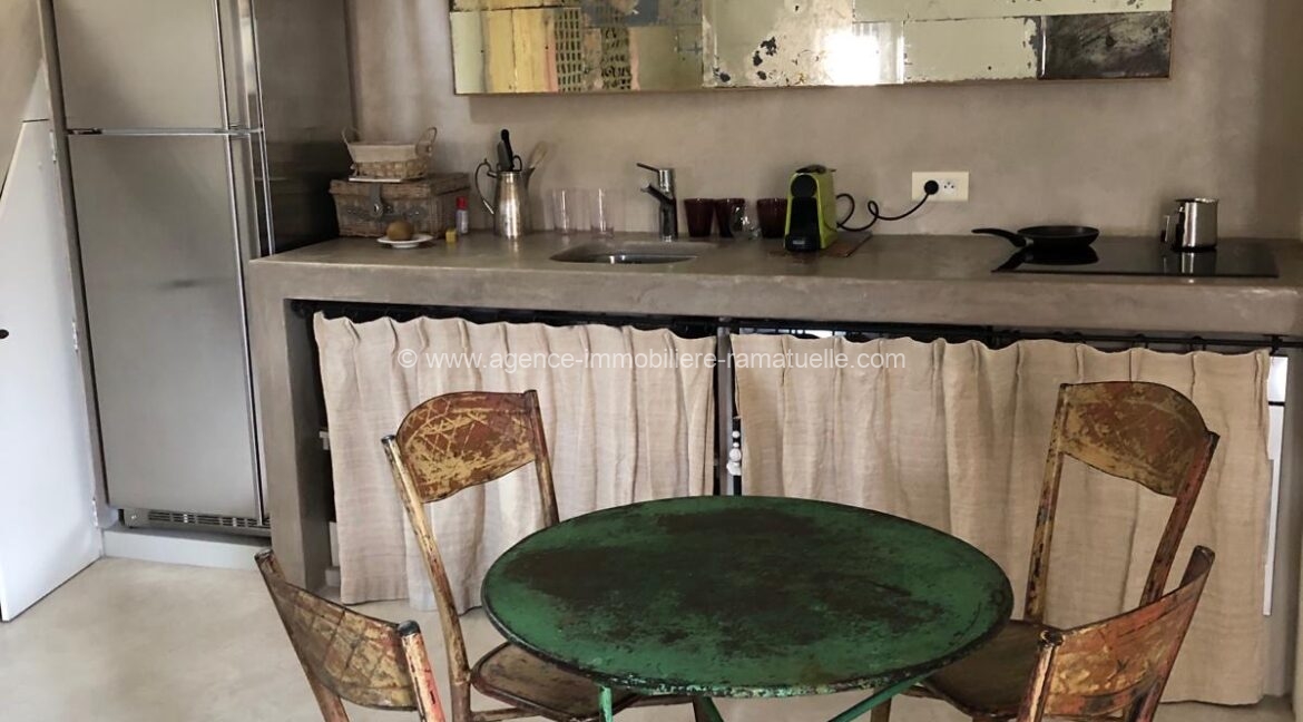 e8d177dd-912f-4d5c-b244-eae75b638c32