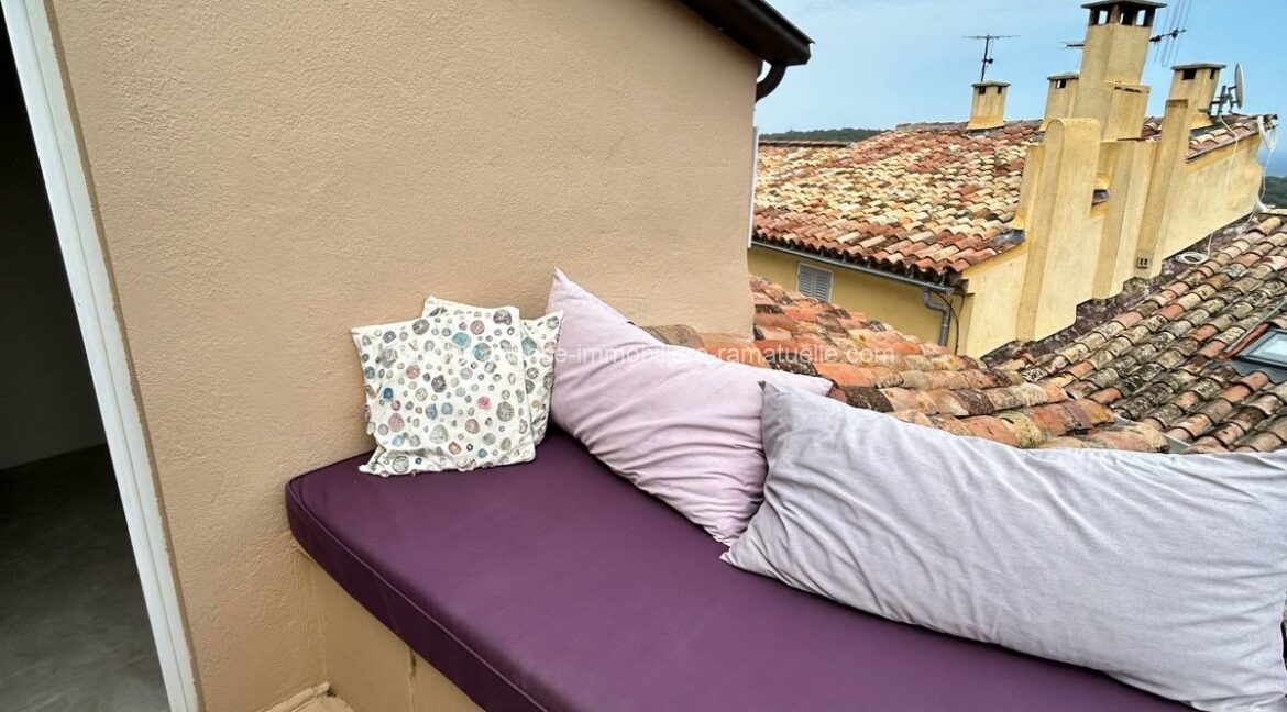 ed4ee912-e9bc-4799-8fe4-9f232c166221