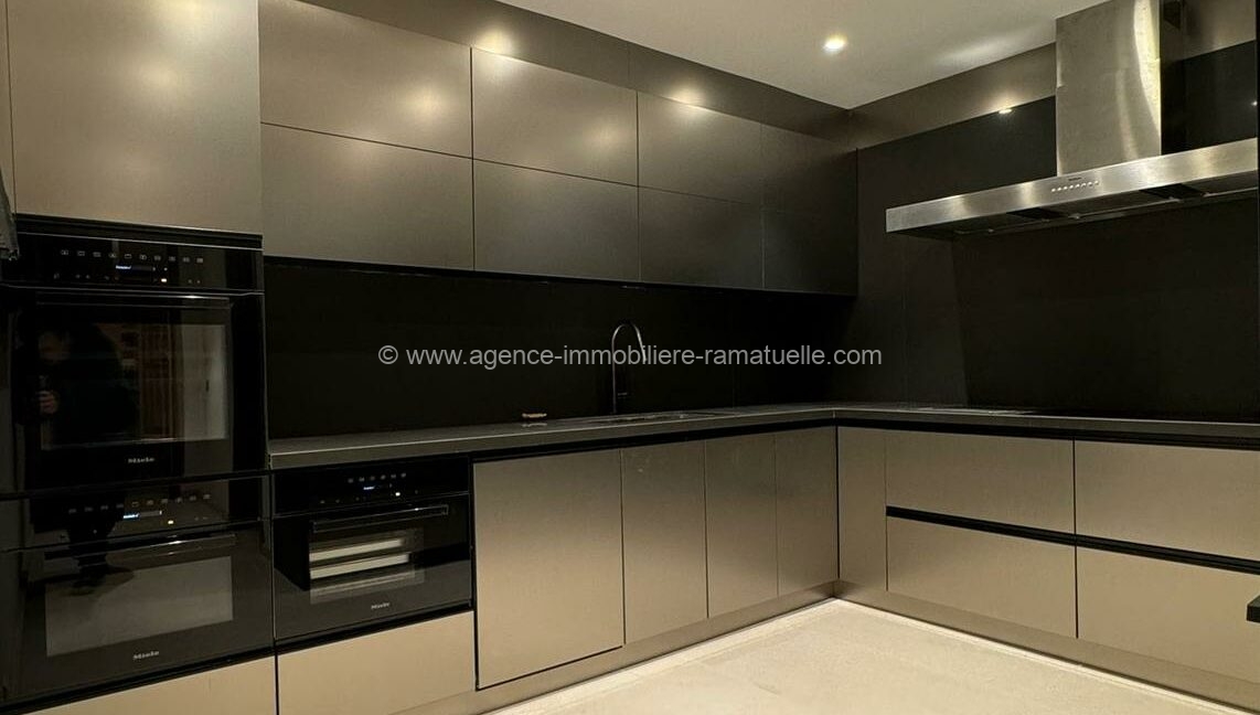 0874cf34-74fc-41a3-863c-e076de567f2d