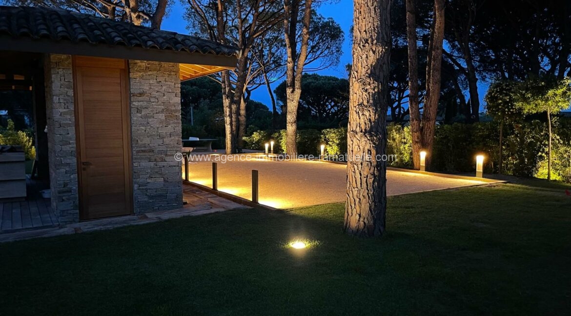 2b05926e-fc93-43a4-b9a1-a2f7dd4562af