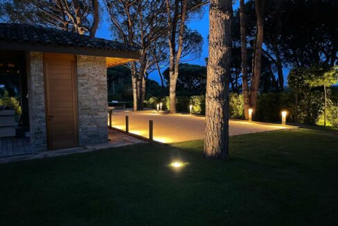 2b05926e-fc93-43a4-b9a1-a2f7dd4562af