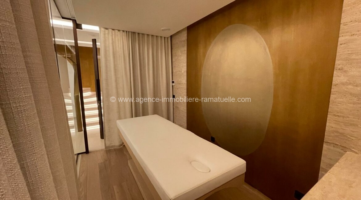 3a52b653-4d8e-4ed7-ad4b-c0cf3b6eca27