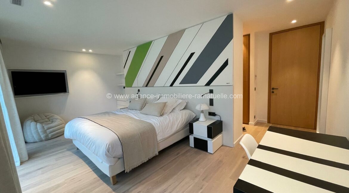 e09442e4-f7a5-4b82-99fd-fa341fa5dcf6