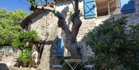 En exclusivité : ‘Le petit coin’ – Petite maison de Village de Ramatuelle