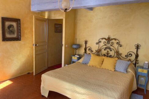 b211a707-c7bb-41a5-8876-fdb054687db3