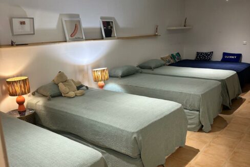 a51d96be-987b-4e67-ab41-e6041edcd7ff