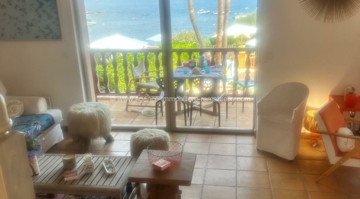 f8dbc3f8-dfbe-4628-b0fa-4b4dd6d0a5cd