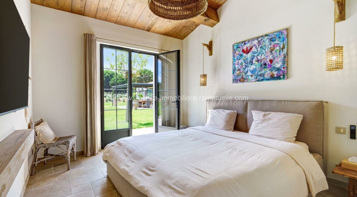 2e6b87be-7203-48bf-8ffa-18d1416cd7ce