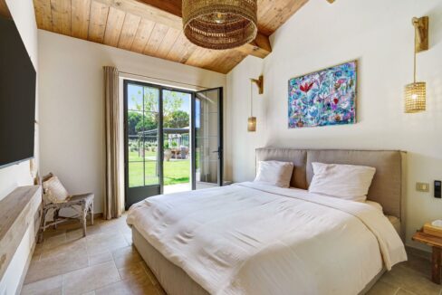 2e6b87be-7203-48bf-8ffa-18d1416cd7ce