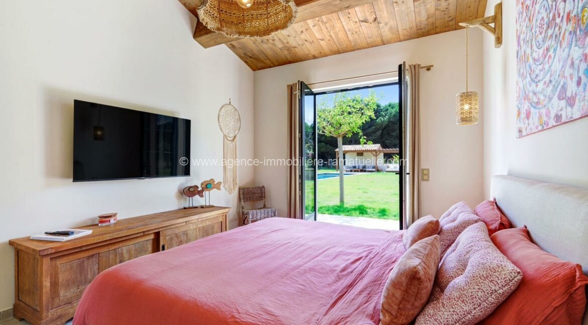 39ffec24-1167-434d-b6c9-641f7af685df