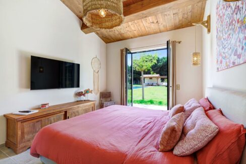 39ffec24-1167-434d-b6c9-641f7af685df