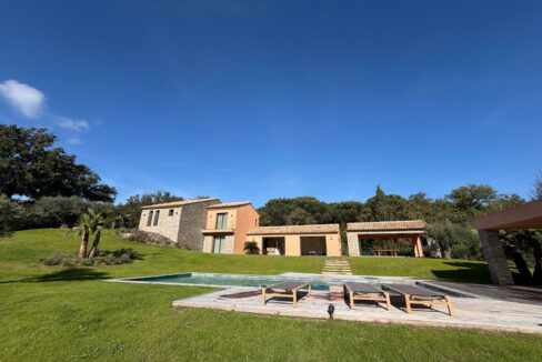 1c90899a-fbc3-4bb9-bea8-52e18b74fea9