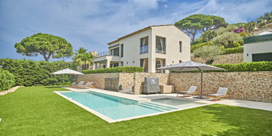 Villa rénovée – Face au Château de la Messadiere- Saint Tropez